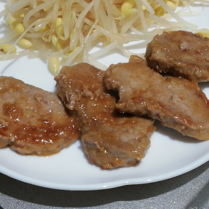 豚ヒレ肉で簡単ヘルシー♪ニンニク生姜焼き